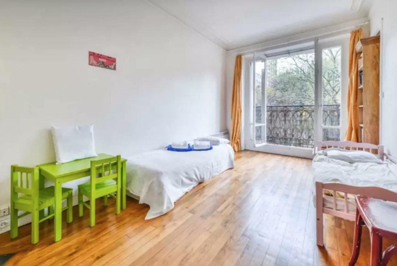 Appartement De Charme De 60 M2 Entre Montmartre Et Batignolles Paris Exterior photo